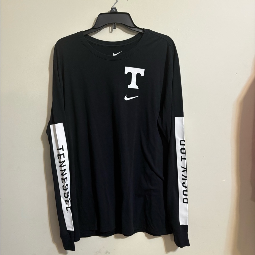The Nike Tee Men’s Black Long Sleeve shirt‎ XL Tennessee University UT Rocky Top